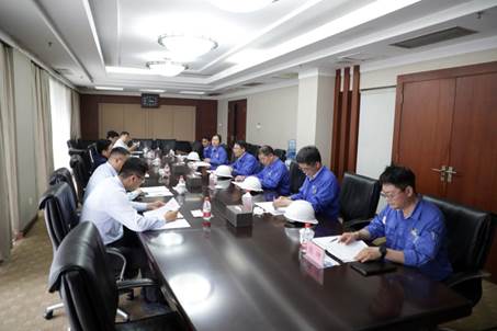 打造向上向前第一象限生力軍 錘煉甘于做人做事作難、受苦受累受屈的企業(yè)家隊(duì)伍——河南投資集團(tuán)黨委書記、董事長劉新勇蒞臨安彩高科開展主題教育調(diào)研
